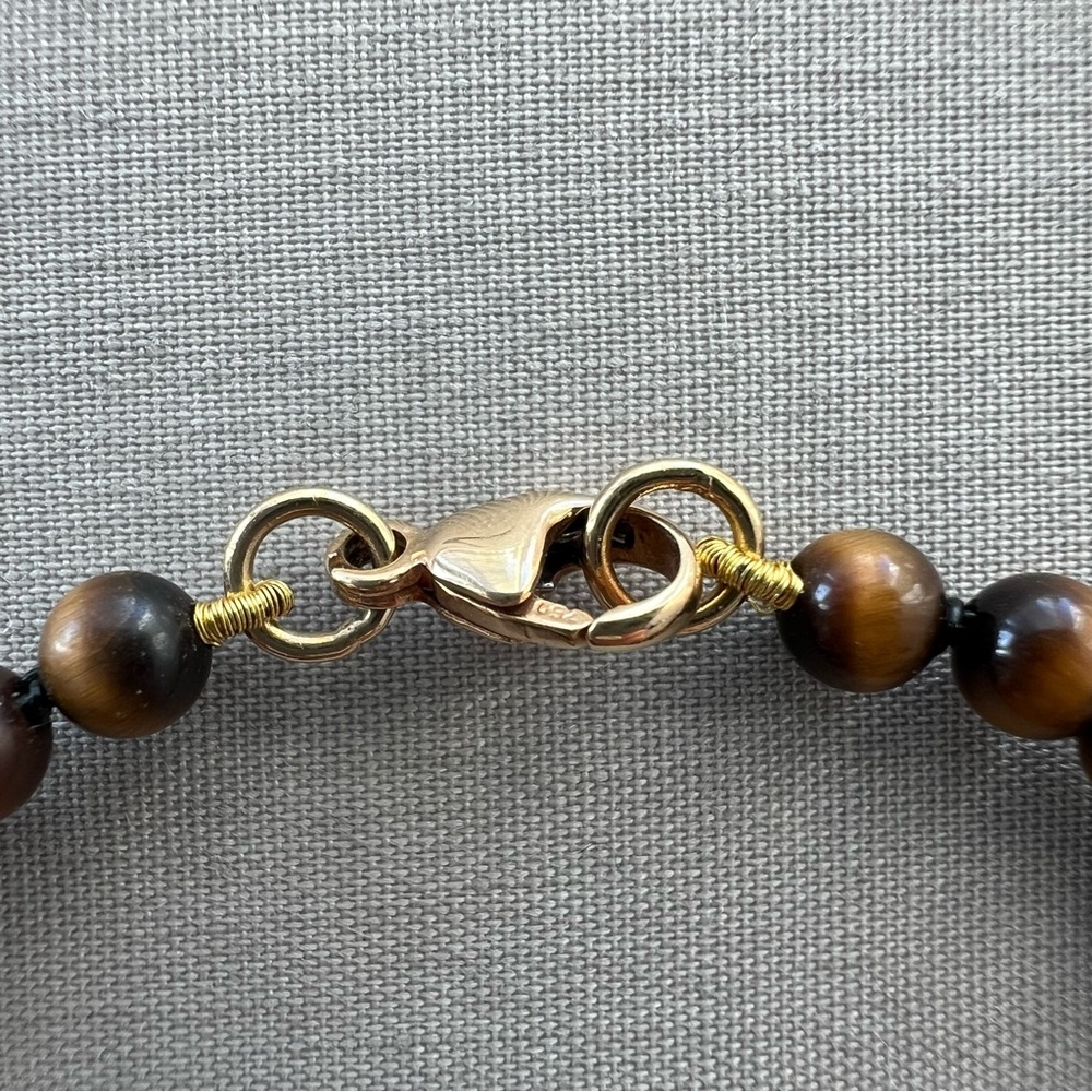 TIFFANY & CO. • Return to Tiffany™ 18K Yellow Gold Tag Tigers Eye Bead Bracelet - Picture 5 of 16